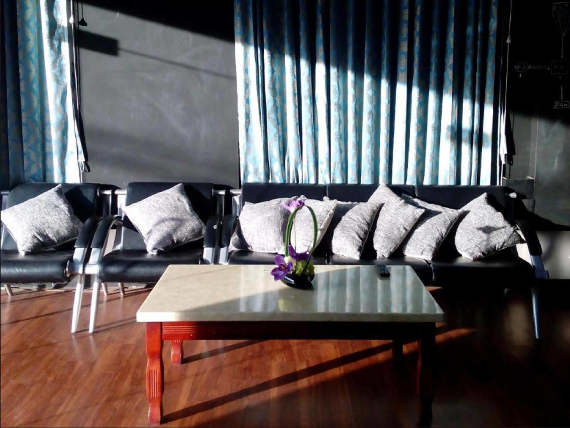 Four Rivers B&B Mandalay Eksteriør billede